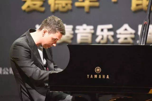 2018年bc贷亚洲音乐奖学金河南大学启动仪式<br /> 暨bc贷海外艺术家爱德华·昆斯音乐活动圆满结束